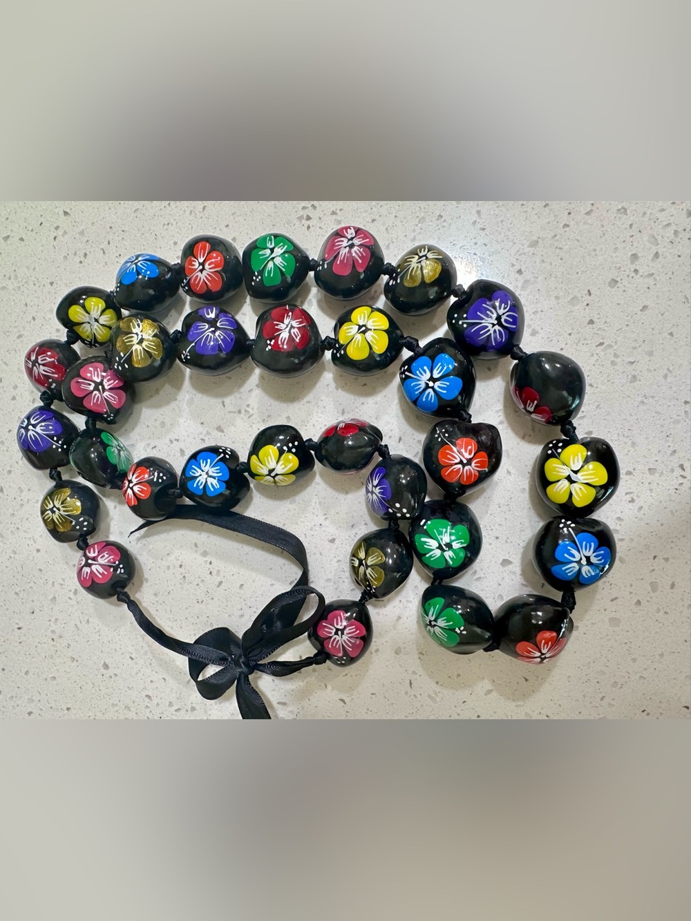 Hawaiian Kukui Nut Lei Necklace Hand Painted Hibiscus Flowers Multicolor